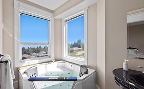 Seaview Executive Home